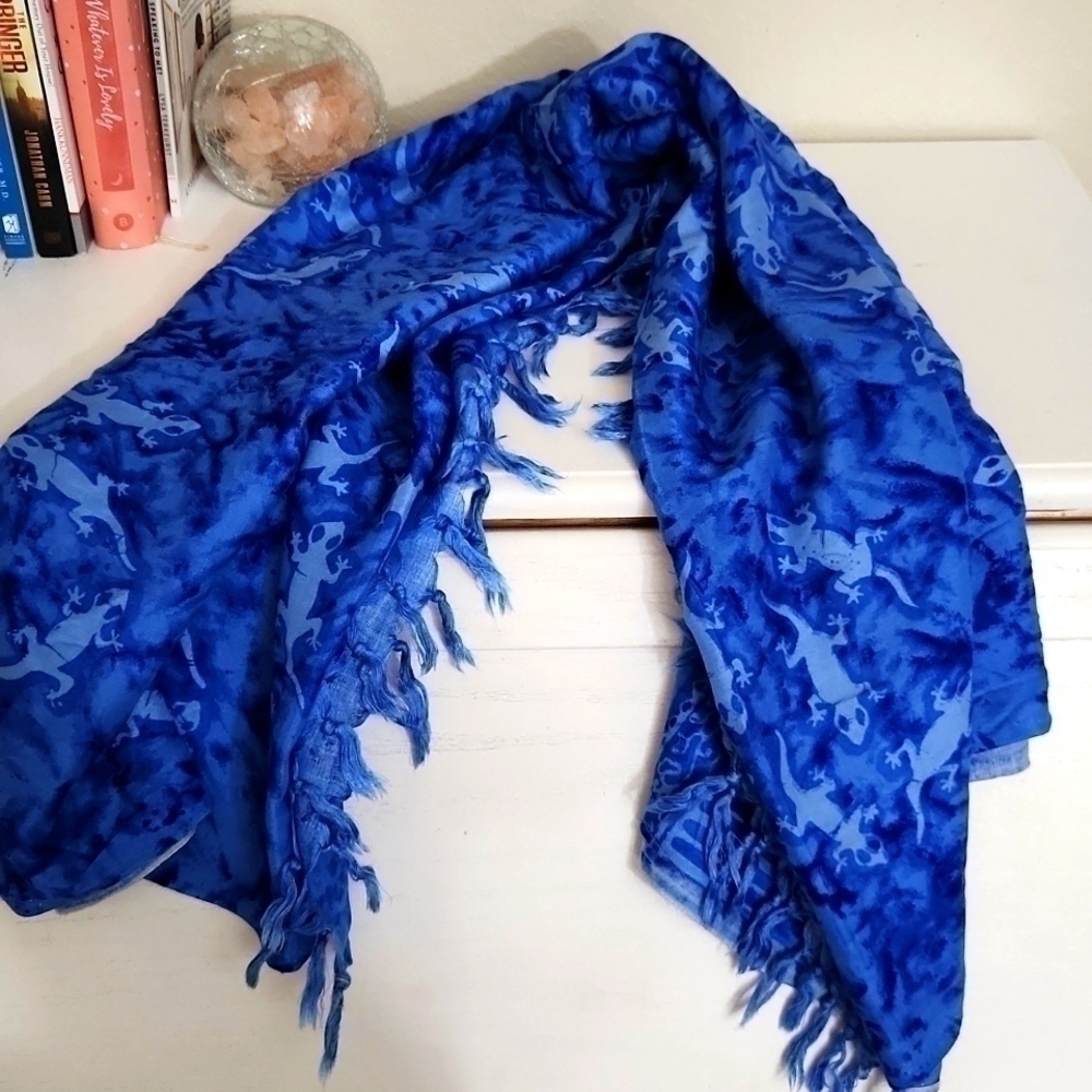 Blue Wrap Animal Rayon Cover Up Beach Vacation Cruise Bikini Cover - Picture 2 of 7